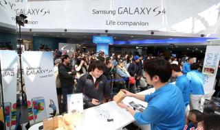 三星最新上市s4手机