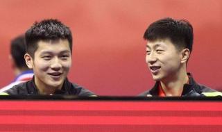 马龙赛后拥抱樊振东 马龙赛后拥抱樊振东