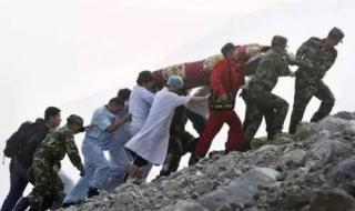 512汶川地震图片